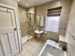 Photo 18- click for photo gallery